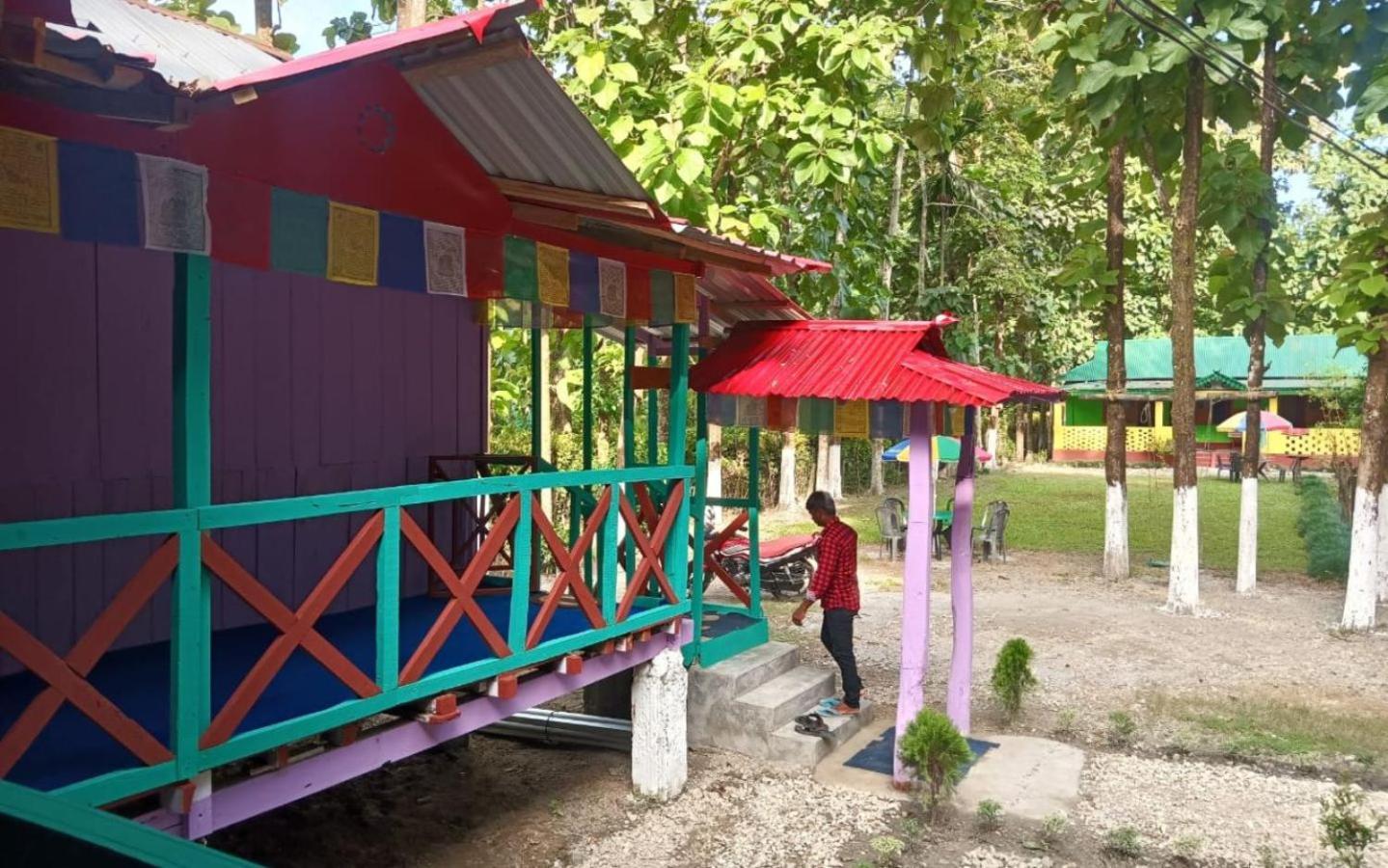 Leo Jungle Retreat By Stayapart , Jaldapara Madari Hat Eksteriør billede